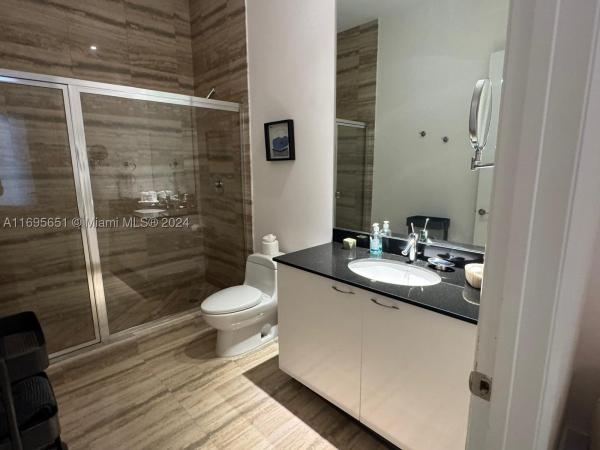 Tdr Tower 3, 15811 Collins Ave #4203, Sunny Isles Beach, Florida 33160, image 2