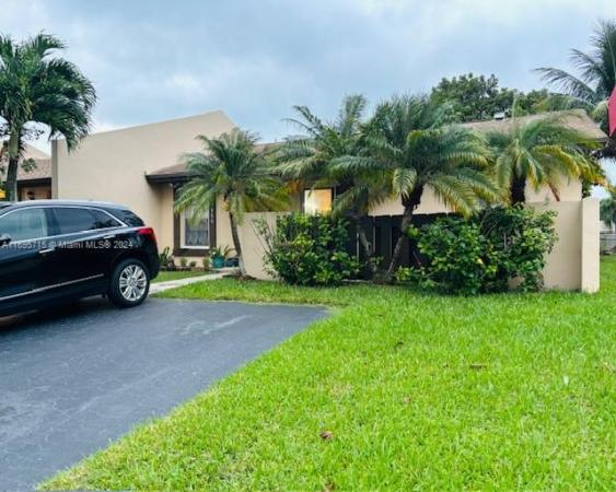 Devon Aire Villas, 11966 SW 110th St Cir S 0, Kendall, Florida 33186, image 1