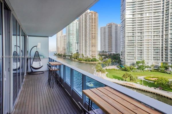 Epic Hotel & Residences, 200 Biscayne Boulevard Way #705, Miami, Florida 33131, image 1