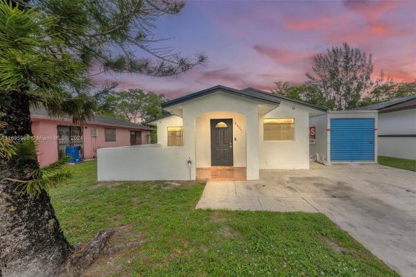 In-Mar, 3605 NW 181st St, Miami Gardens, Florida 33056, image 1