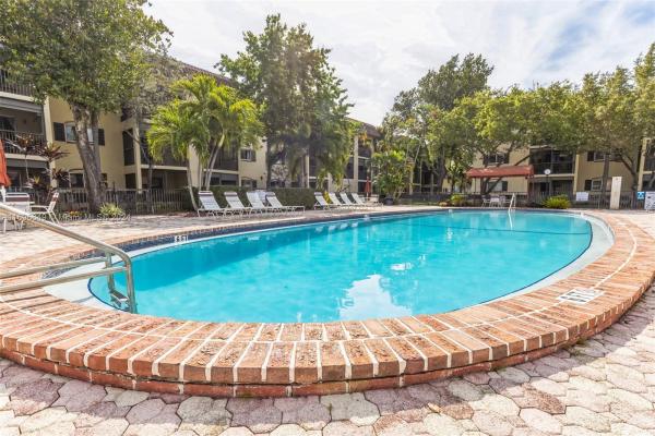 Barcelona North, 255 S Cypress Rd #314, Pompano Beach, Florida 33060, image 1