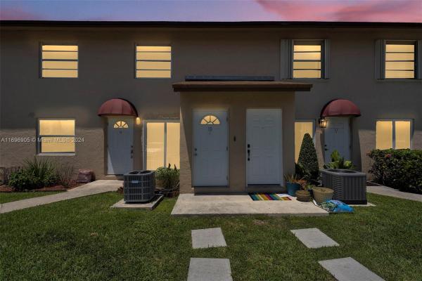 Coral Crest, 15260 SW 80th St #10, Kendall West, Florida 33193, image 1
