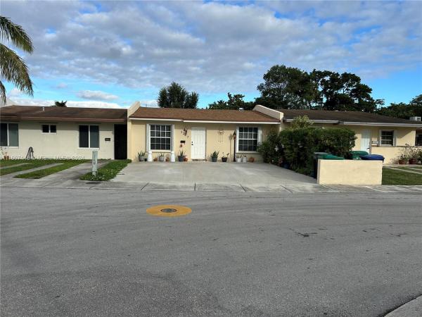 2207 SW 100th Ct, Miami, Florida 33165, image 1