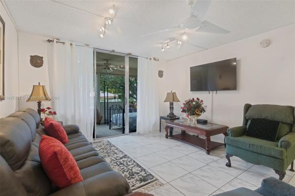 Cypress Chase, 2649 NW 48th Ter #239, Lauderdale Lakes, Florida 33313, image 3