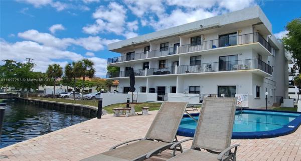 Golden Isles Lakes, 1900 Diana Dr #3E, Hallandale Beach, Florida 33009, image 1