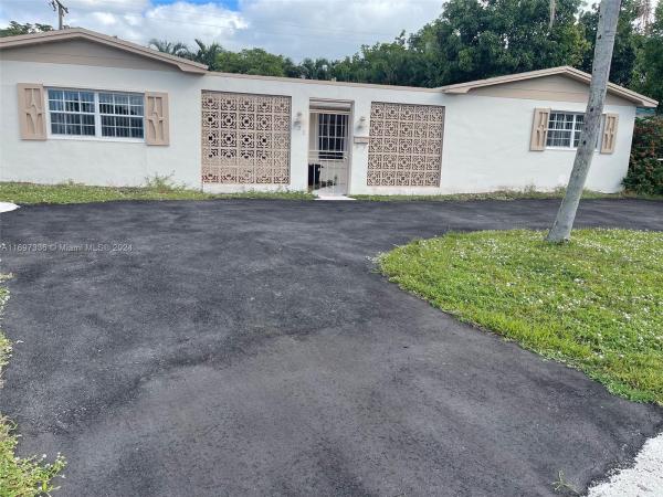 Boulevard Park, 531 SW 70th Ter, Pembroke Pines, Florida 33023, image 1