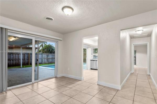 Miramar Isles, 6633 Coconut Dr, Miramar, Florida 33023, image 3