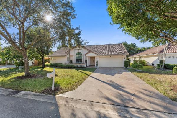 Carriage Pointe Estates, 8212 NW 40th Ct, Coral Springs, Florida 33065, image 1