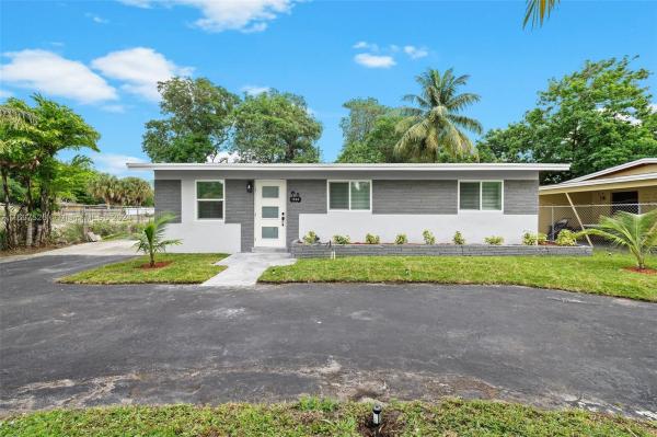 Lauderdale Manors, 1640 NW 18th Ave, Fort Lauderdale, Florida 33311, image 1