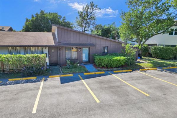 Loch Lomond, 3201 NW 4th Ter #57, Pompano Beach, Florida 33064, image 1