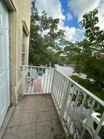 Centro, 9 E 4th St #204, Hialeah, Florida 33010, image 1