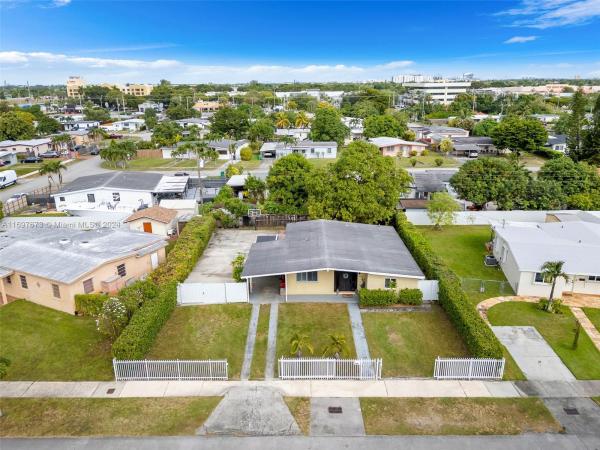 Westwood Lakes Residential, 11461 SW 41st Ter, Westwood Lakes, Florida 33165, image 1