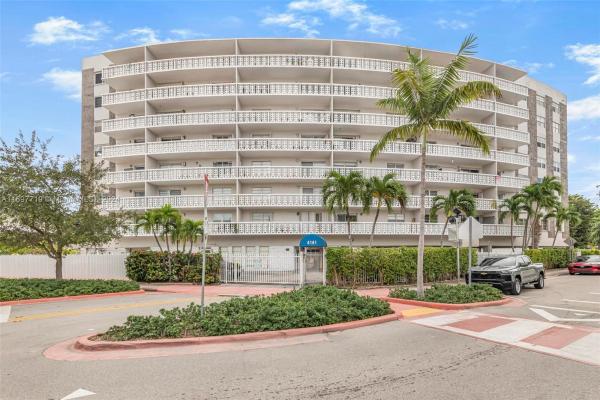 Excelsior, 4141 Nautilus Dr #5B, Miami Beach, Florida 33140, image 1