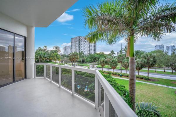 The Landmark, 20185 E Country Club Dr #206, Aventura, Florida 33180, image 1