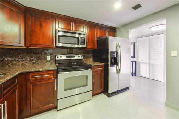 The Hallmark Of Hollywood, 3800 S Ocean Dr #301, Hollywood, Florida 33019, image 1
