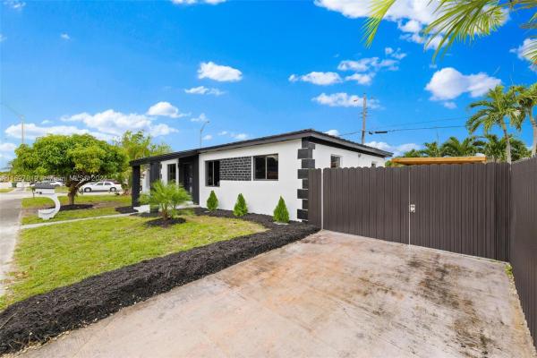 Ideal Homes, 331 W 40th Pl, Hialeah, Florida 33012, image 1