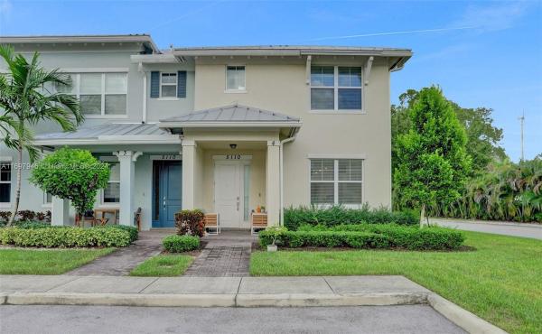Parkview At Hillcrest, 5110 Eucalyptus Dr #4, Hollywood, Florida 33021, image 1