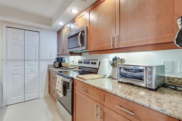 Tiara, 3000 N Ocean Dr #10B, Riviera Beach, Florida 33404, image 2
