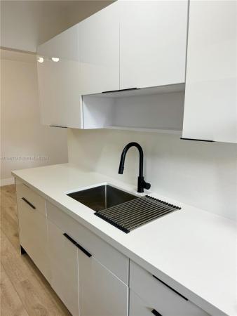 8129 Abbott Ave #5, Miami Beach, Florida 33141, image 3