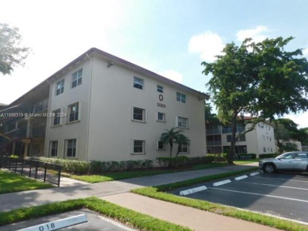 New Hampton At Century Village, 13300 SW 1st St #112O, Pembroke Pines, Florida 33027, image 1