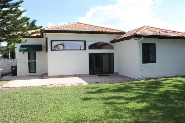 J G Heads Farms, 2670 SW 142nd Ct, Tamiami, Florida 33175, image 1