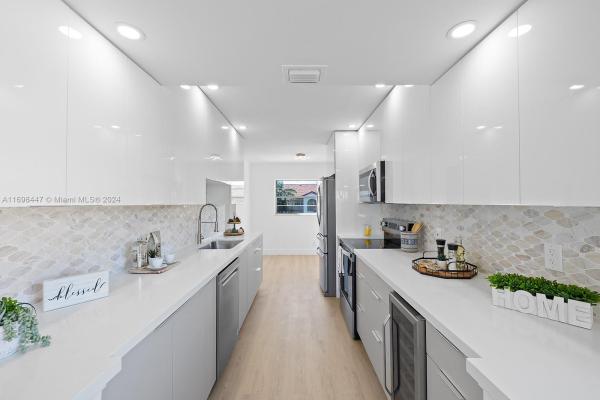 Cambridge At Century Village, 1001 SW 128th Ter #401B, Pembroke Pines, Florida 33027, image 1