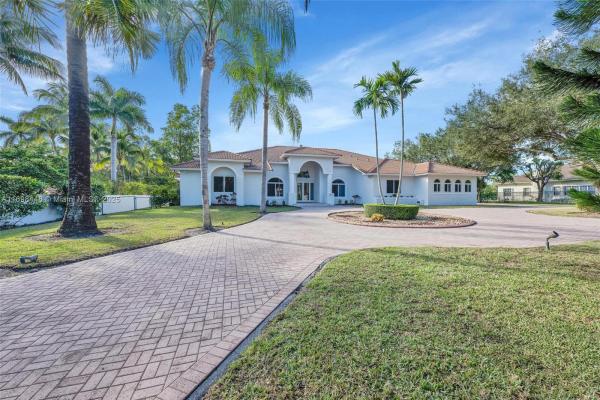 Flagler Groves Estates, 7260 SW 100th St, Pinecrest, Florida 33156, image 1