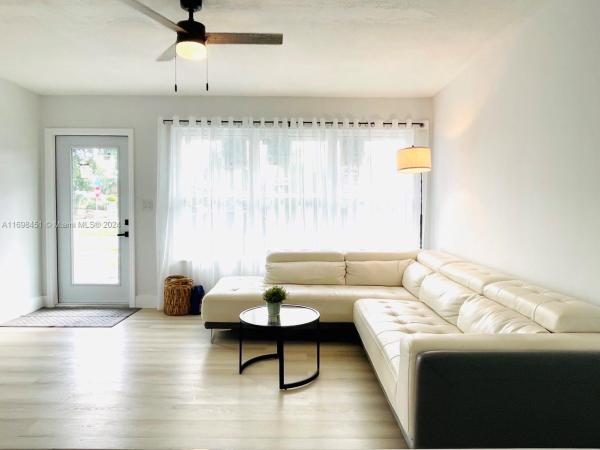 Kendall Green, 101 NW 21st St, Pompano Beach, Florida 33060, image 1