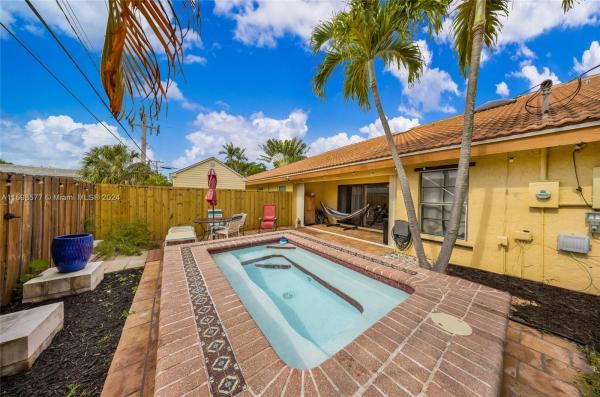 Villa Rica, 4440 NE 5th Ave, Boca Raton, Florida 33431, image 1