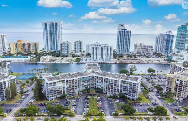 Oceanview Park, 800 Parkview Dr #527, Hallandale Beach, Florida 33009, image 1