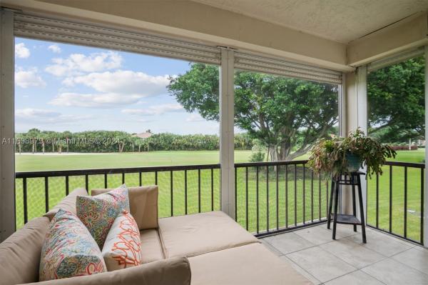 Hollybrook Golf & Tennis Club, 9411 N Hollybrook Lake Dr #203, Pembroke Pines, Florida 33025, image 1