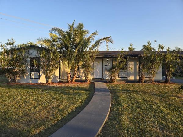 Palmetto Country Club Estates, 9780 SW 167th St, Palmetto Estates, Florida 33157, image 1