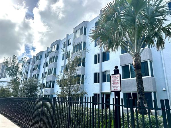 Caribbean Breeze, 250 180th Dr #505, Sunny Isles Beach, Florida 33160, image 1