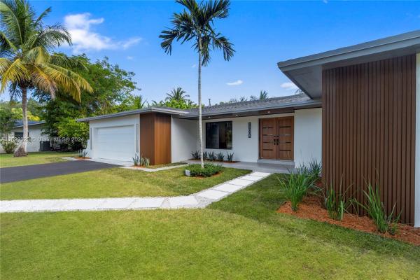 Pine Shore, 13005 SW 109th Ct, Kendall, Florida 33176, image 3