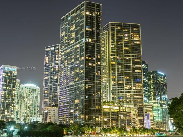 Icon Brickell Tower 2, 495 Brickell Ave #2806, Miami, Florida 33131, image 1