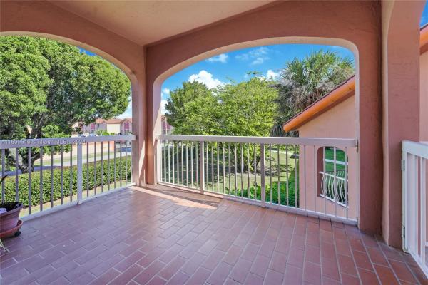 Alameda Jardins, 2390 W 74th St #201, Hialeah, Florida 33016, image 1