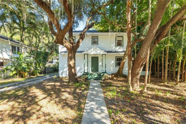 Spring Garden, 723 NW 9th Ave, Miami, Florida 33136, image 2