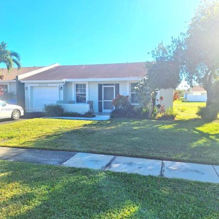 Lakewood On The Green, 5502 S Lakewood Cir S #C, Margate, Florida 33063, image 1