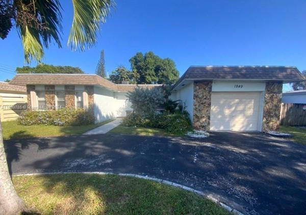 Hollywood East, 1849 N 27th Ct, Hollywood, Florida 33020, image 1