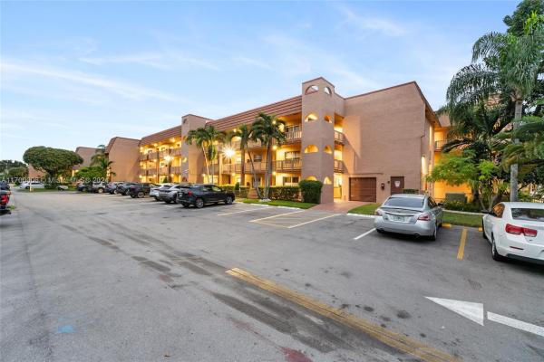 Sunrise Lakes 3, 9781 Sunrise Lakes Blvd #204, Sunrise, Florida 33322, image 1