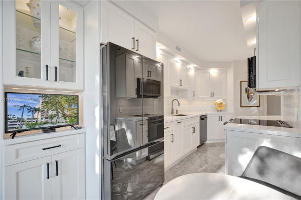Portsview At Waterways, 3610 Yacht Club Dr #210, Aventura, Florida 33180, image 3