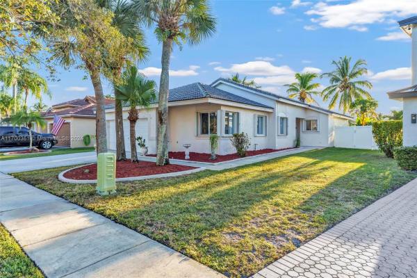 Emerald Sound At Silver Lakes, 234 SW 180th Ave, Pembroke Pines, Florida 33029, image 1
