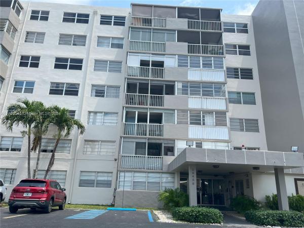 Three Seasons, 16450 Miami Dr #106, North Miami Beach, Florida 33162, image 1