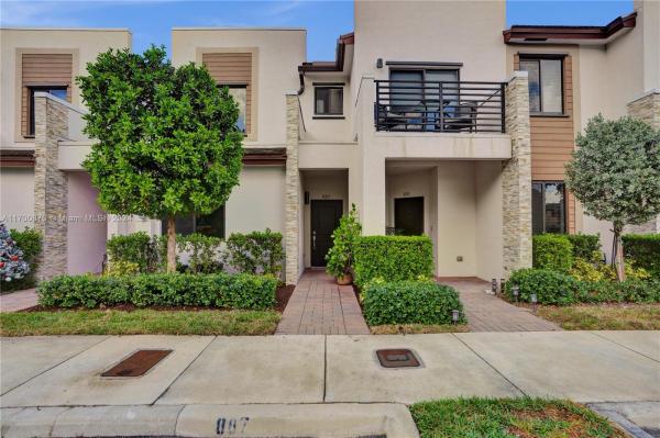 Via Ventura, 887 NE 211th St #887, Ojus, Florida 33179, image 1