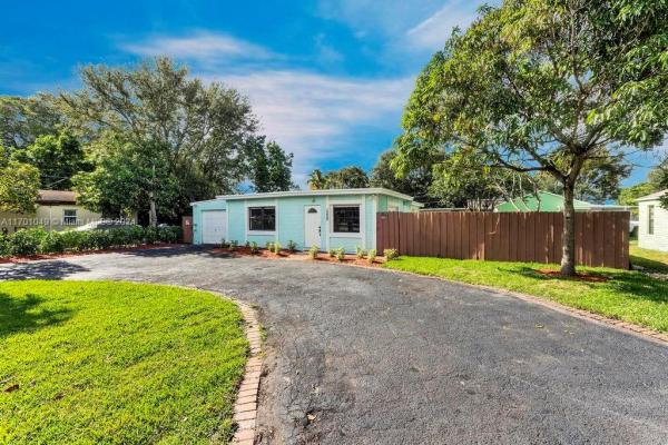 Hollywood Beach Heights, 1220 N 57th Ave, Hollywood, Florida 33021, image 1