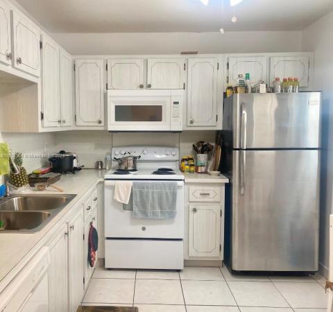 Meadowbrook Towers, 232 NE 12th Ave #207, Hallandale Beach, Florida 33009, image 1