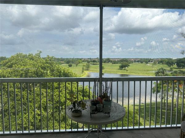 Palm-Aire Country Club 4, 3080 N Course Dr #602, Pompano Beach, Florida 33069, image 1