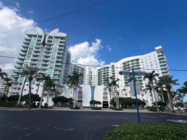 360, 7900 Harbor Island Dr #521, North Bay Village, Florida 33141, image 1