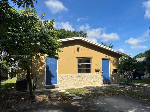 Hollywood Beach Gardens, 5639 Lincoln St #1-2, Hollywood, Florida 33021, image 2