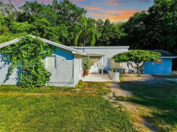Biscayne Estates, 28595 SW 172nd Ave, Leisure City, Florida 33030, image 1